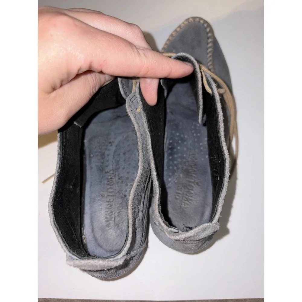 Minnetonka Womens 7.5 Ankle Boot Moccasin Lace Up Blueish Gray Leather Suede